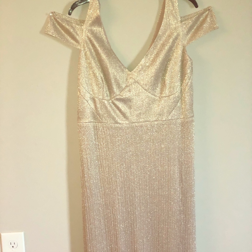 Gold Elegance Maxi evening dress